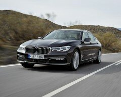 BMW 7 серии получит летом в России особую версию M Driver’s Line