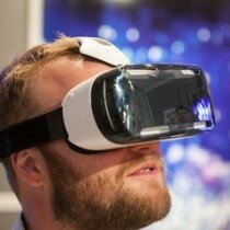 Apple запатентовала собственный шлем виртуальной реальности